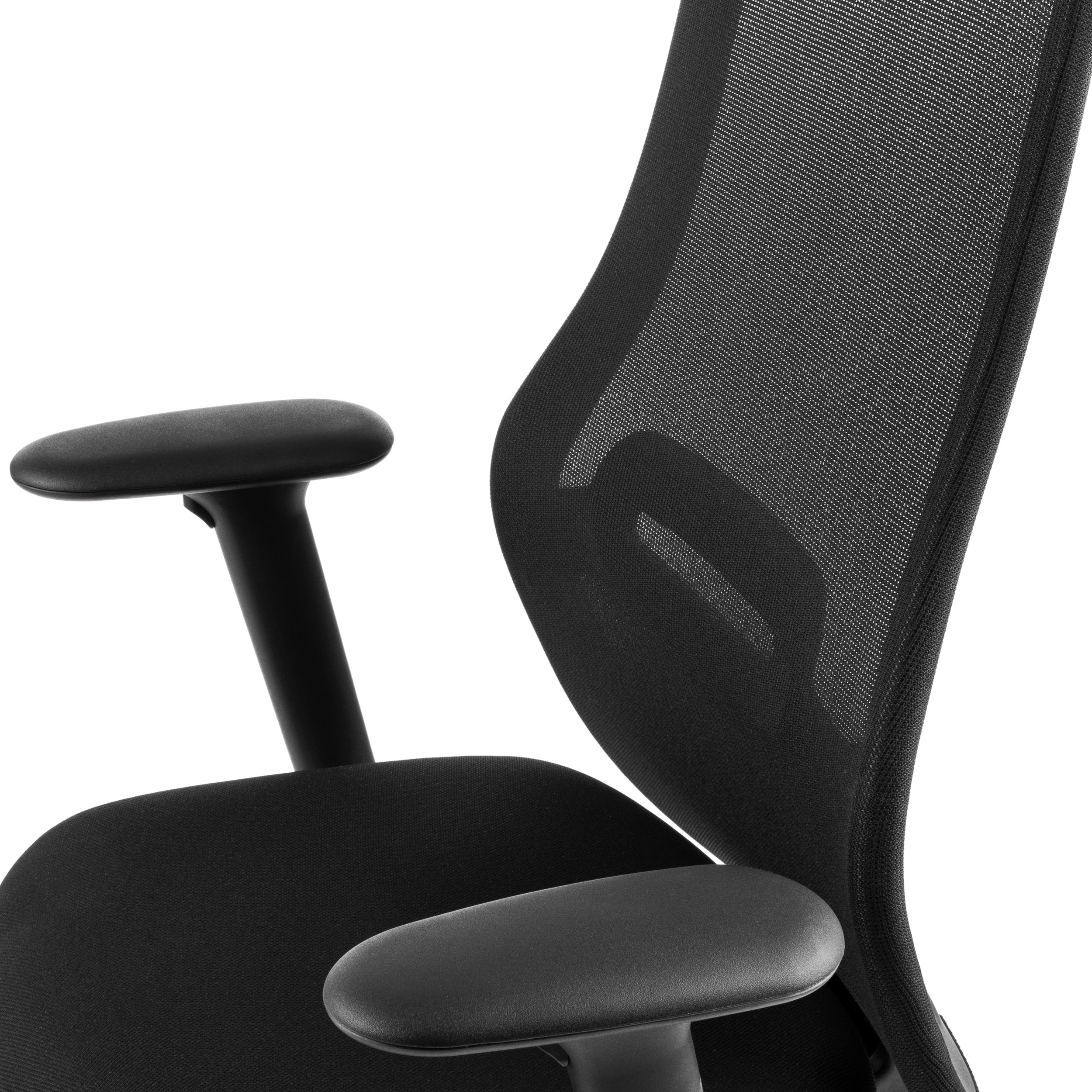 Masterchair_Basic_schwarz_B12